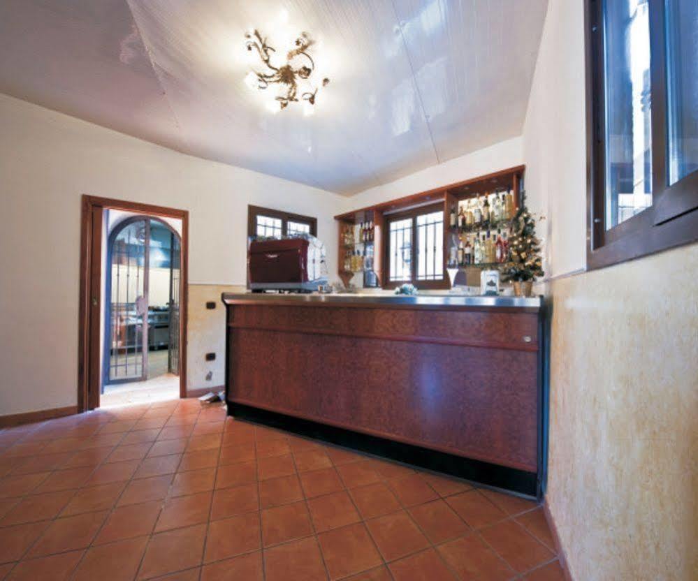 Hotel Ristorante Novecento Caserta Exterior photo